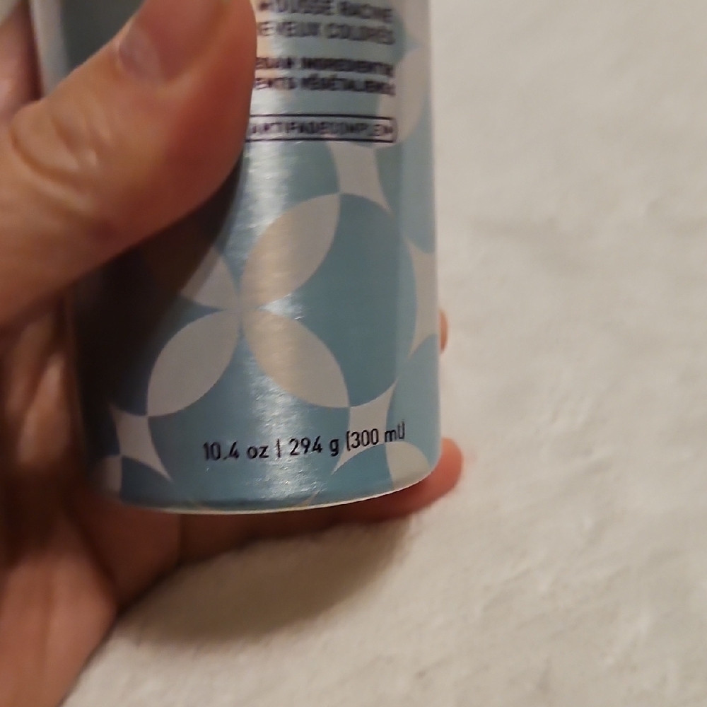 Pureology On the Rise Root-Lifting Mousse - Silver and White - Picture 4 of 9